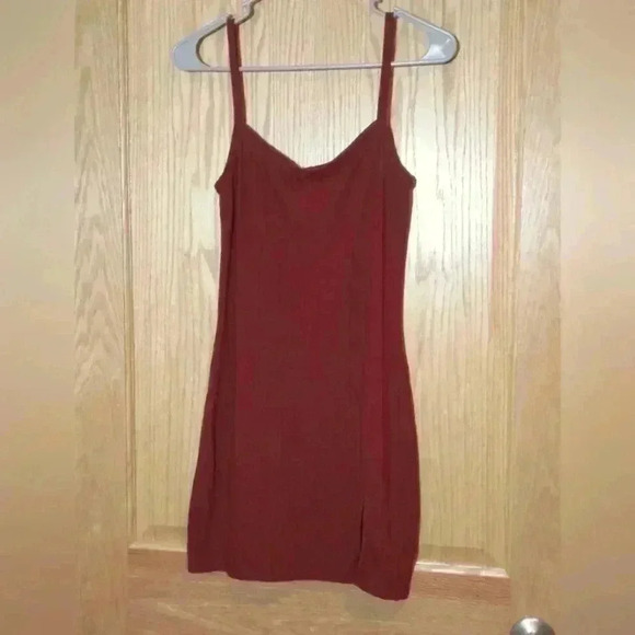 Maroon ribbed mini body con sun dress size M feminine sexy comfortable - Picture 1 of 5